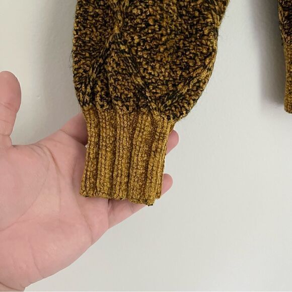 T Tahari Women’s Crewneck Knit‎ Sweater in Mustard Yellow and Black Size Medium - Picture 7 of 9